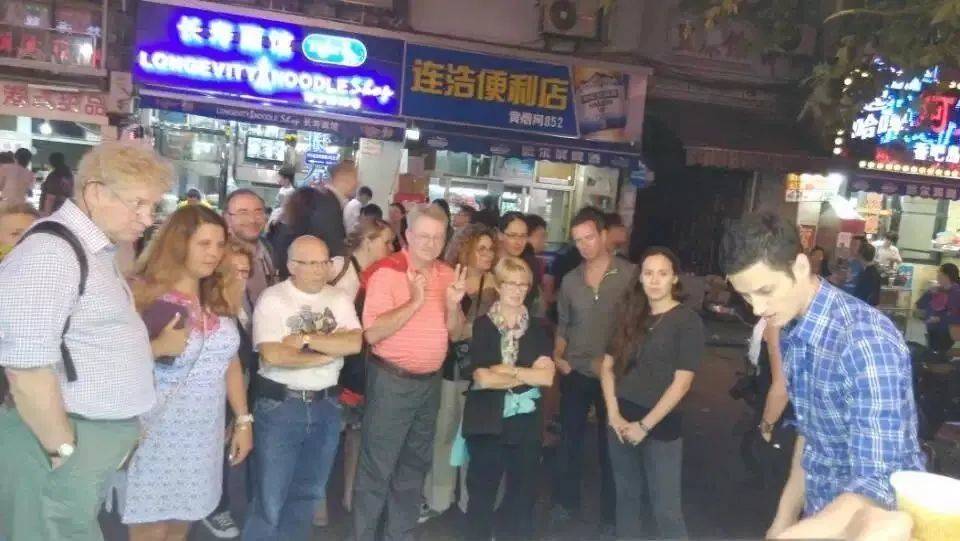 重庆时时彩：上海人记忆中的夜市，有烟火气，有油烟气