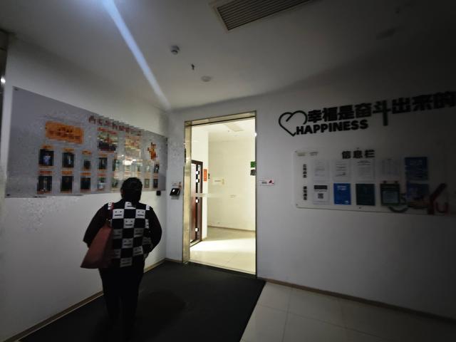 欧陆平台注册:商场租金“涨三倍”起纠纷,商户电缆被商场员工连剪6次?警方:刑事立案正侦办